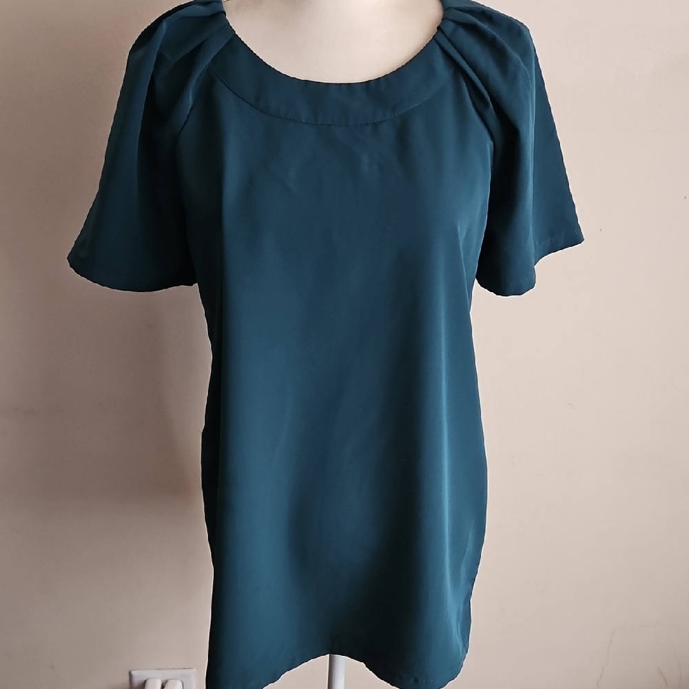 Simply Vera Wang Green Blouse Top Size 10